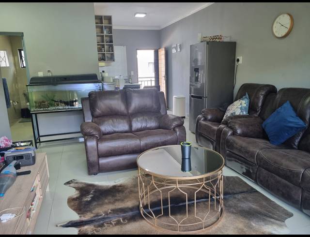 2 BEDROOM FLAT FOR SALE IN MORNINGSIDE